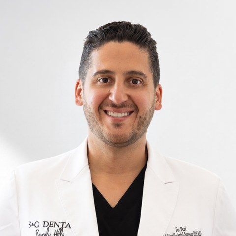 Dr. Jonathan Peri